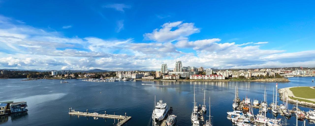 Coast Victoria Hotel & Marina By Apa Bagian luar foto