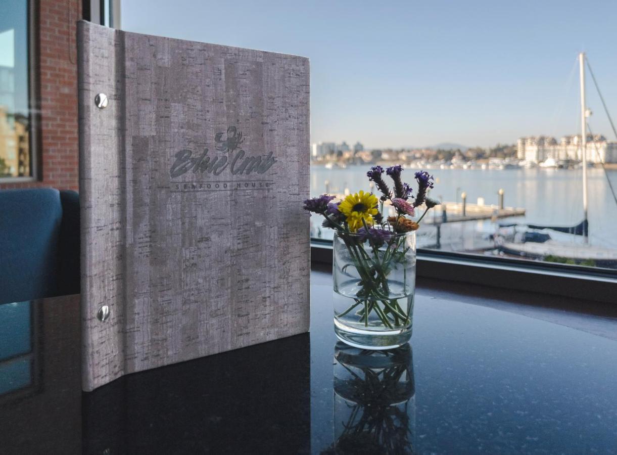Coast Victoria Hotel & Marina By Apa Bagian luar foto